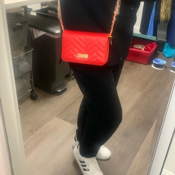 NWT Bebe Crossbody Sophia Quilted Handbag Chain Strap Purse Shoulder Cherry Red - Picture 1 of 12